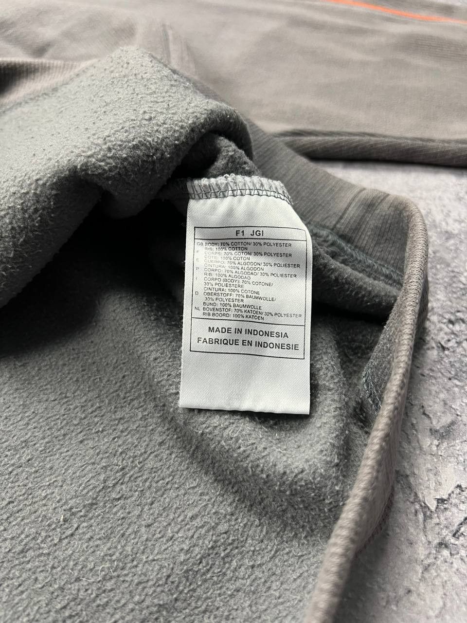 Nike Vintage Nike Zip 1/4 Zip Faded Boxy Japanese Y2K Swoosh Logo Size US XL / EU 56 / 4 - 7 Thumbnail