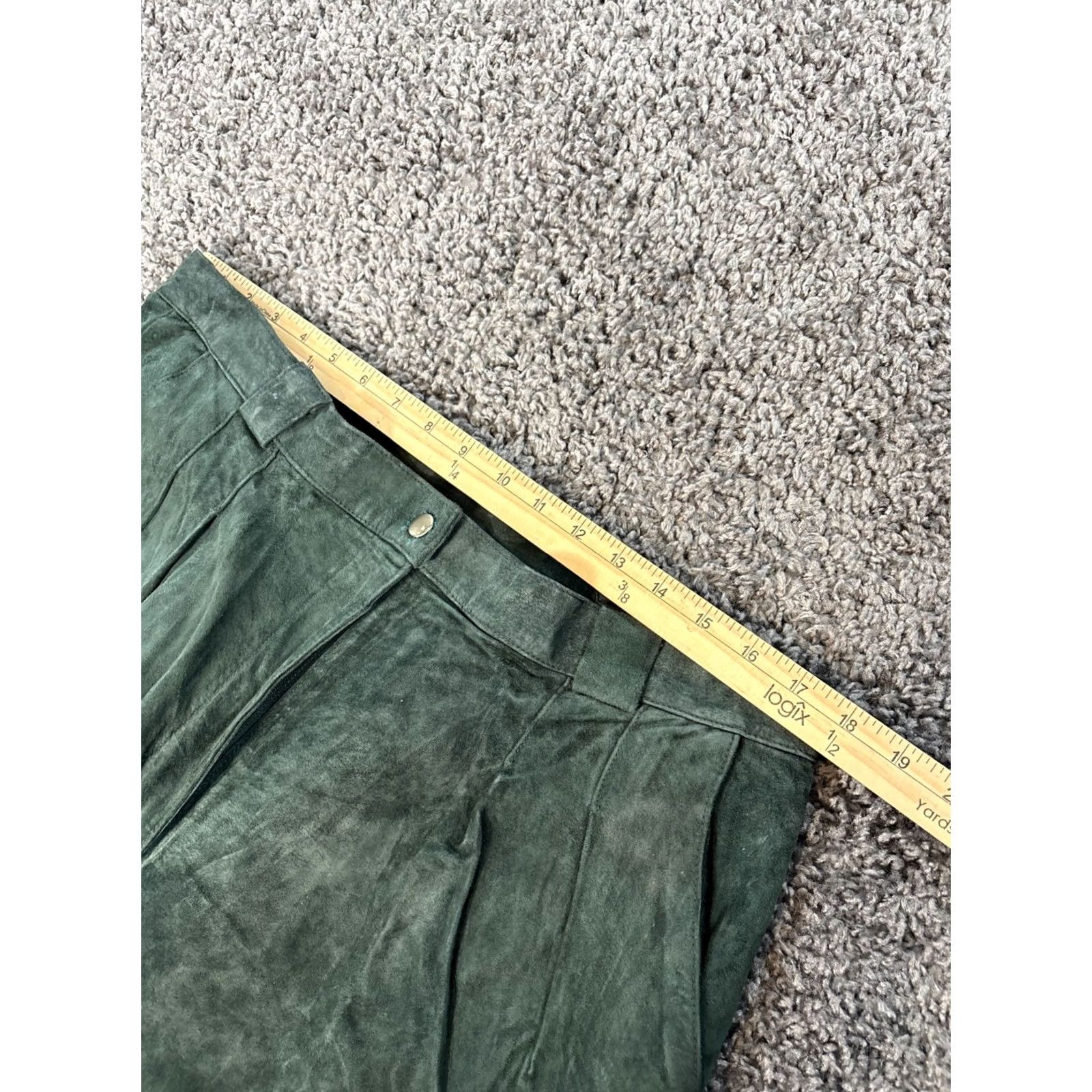 Vintage VINTAGE Diana Bermuda Shorts Womens Suede Leather Green 36 90s Size Regular Size 25" / US 0 / IT 36 - 4 Thumbnail