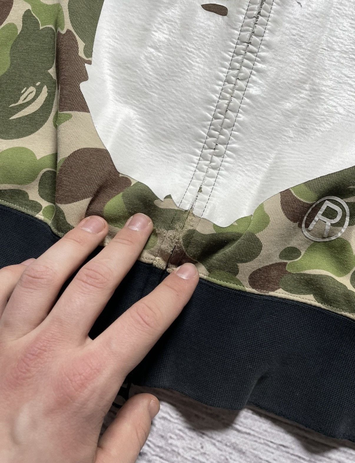 Bape × Puma Bape x Puma collab black and green camo hoodie Size US S / EU 44-46 / 1 - 3 Thumbnail