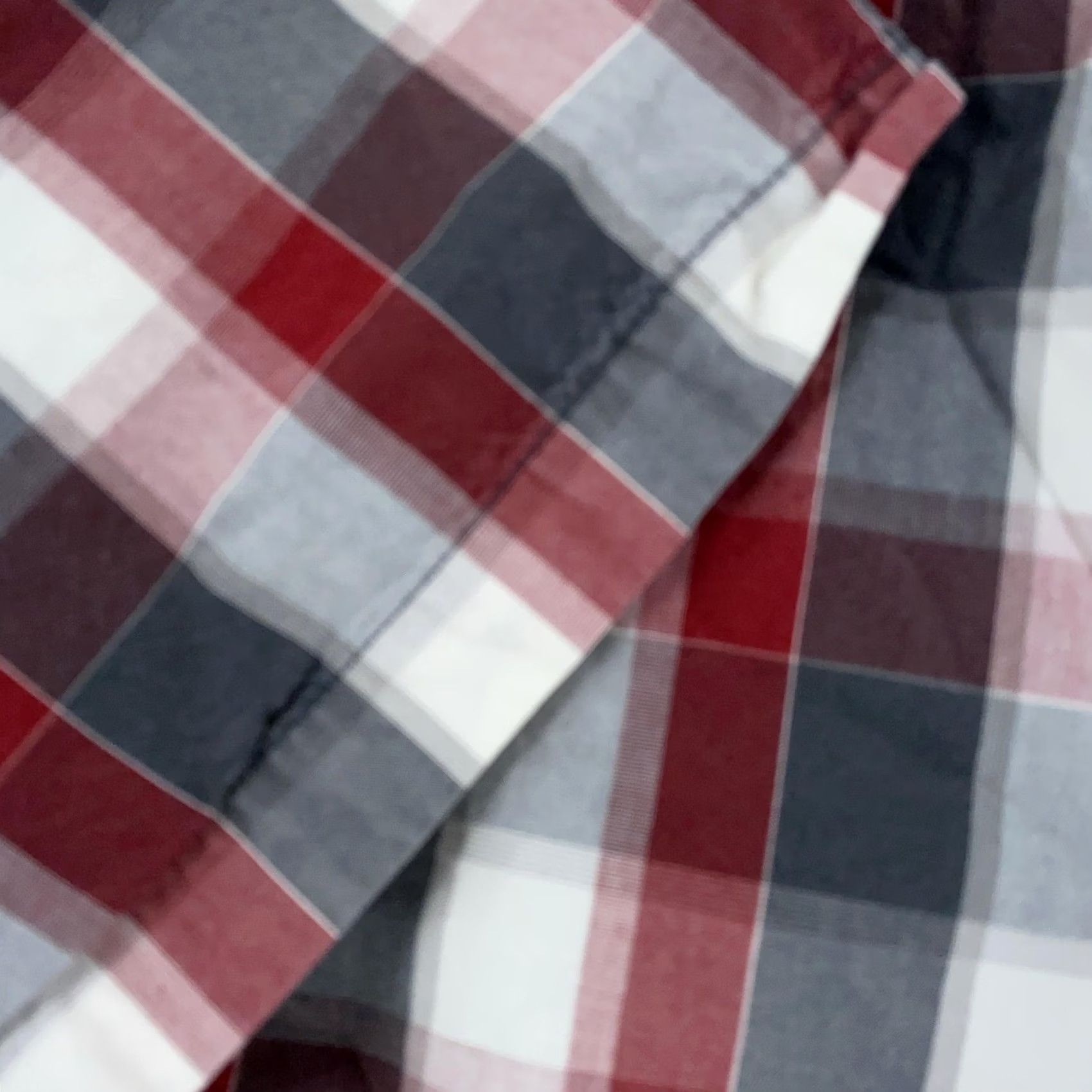 Carhartt Carhartt Shirt XL Red Plaid Short Sleeve Button-Up Work Shirt Mens Regular Fit, Lightweight Cotton, Classic Outdoor Workwear Size US XL / EU 56 / 4 - 4 Thumbnail