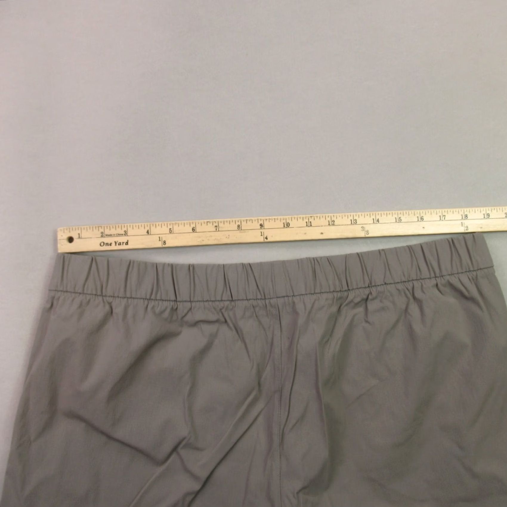 Mountain Khakis Mountain Khakis Shorts Mens XL Gray Chino Pockets Classic Fit Casual Outdoors Size US 36 / EU 52 - 7 Thumbnail