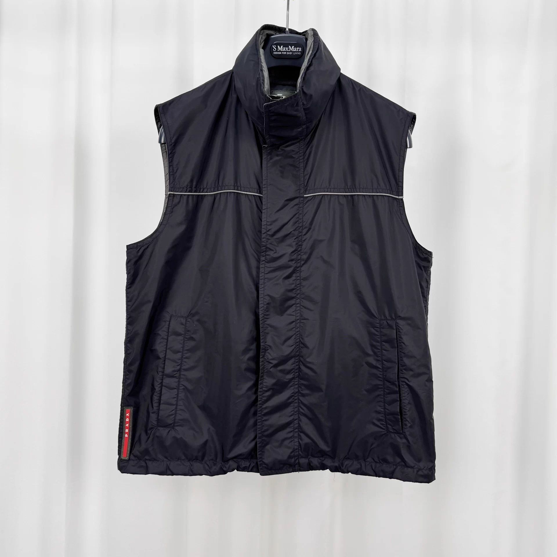 Prada Prada Red Label Nylon Vest 48 98 New Size US M / EU 48-50 / 2 - 1 Thumbnail