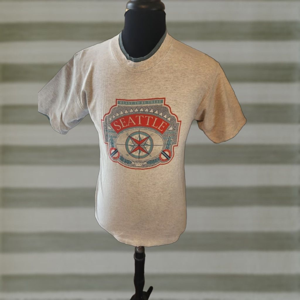 Vintage VINTAGE Signal Sport T-Shirt Seattle Gray 90s Souvenir Size M Mens Crew Neck Short Sleeve Preshrunk Cotton Size US M / EU 48-50 / 2 - 1 Thumbnail