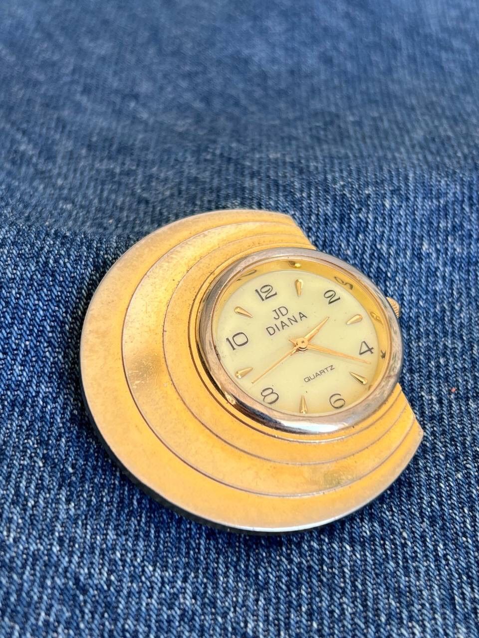 Japanese Brand × Vintage Vintage Japanese style futuristic Watch JD DIANA Japan watch Size ONE SIZE - 1 Thumbnail