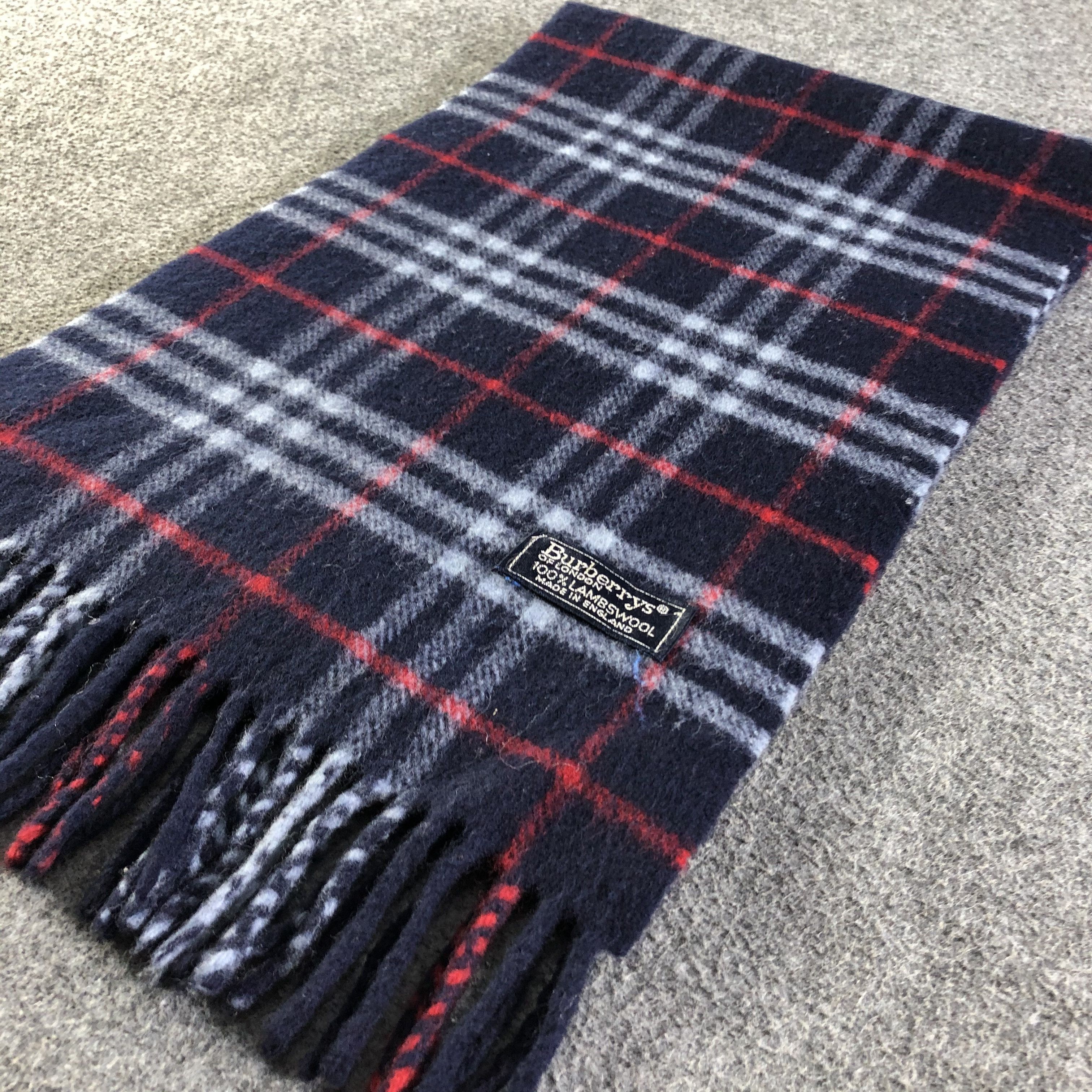Burberry Burberry Scarf / Muffler / Neckwear P672 Size ONE SIZE - 4 Thumbnail