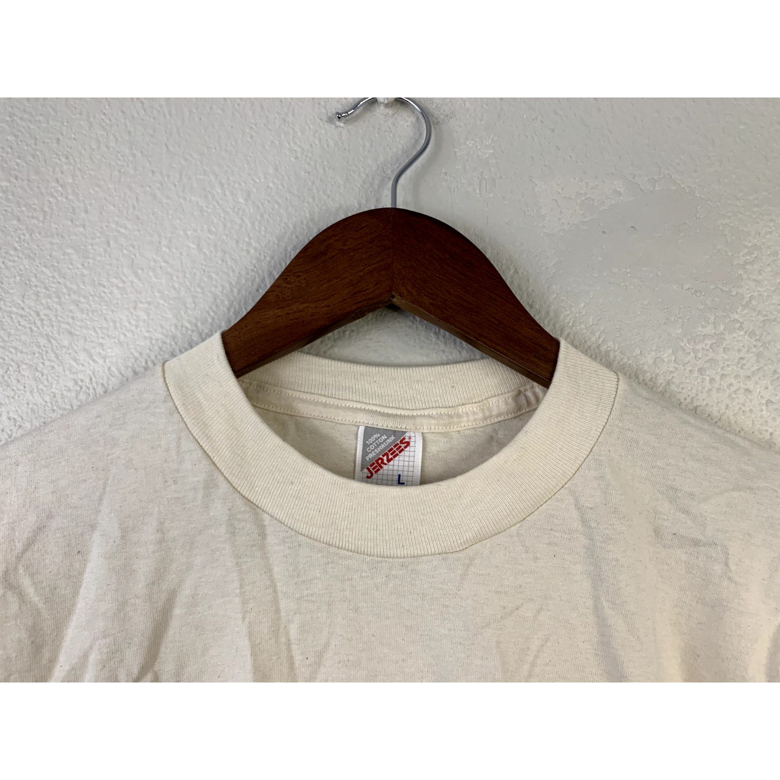 Jerzees × Vintage Vintage South Dakota Black Hills Tribal Graphic Beige Shirt Size US L / EU 52-54 / 3 - 7 Thumbnail