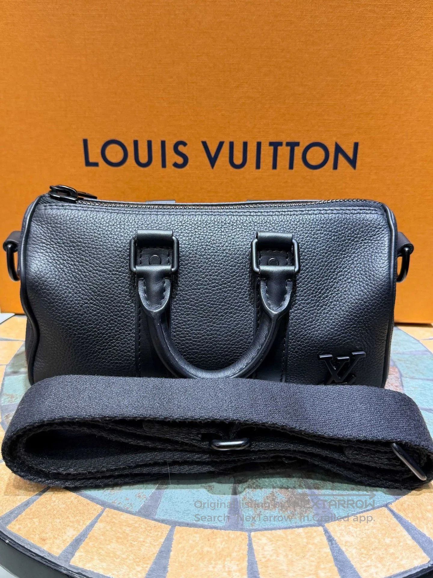 Louis Vuitton Louis Vuitton Keepall XS Leather Handbag. Size ONE SIZE - 1 Thumbnail