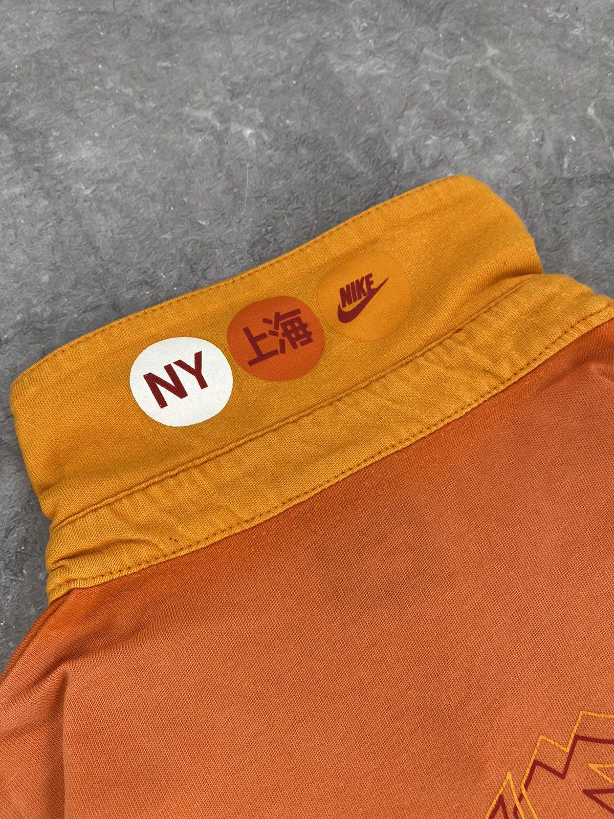 Nike Vintage Y2K Nike Big Logo “ESCAPE THE CITY” Orange Polo Size US L / EU 52-54 / 3 - 23 Thumbnail