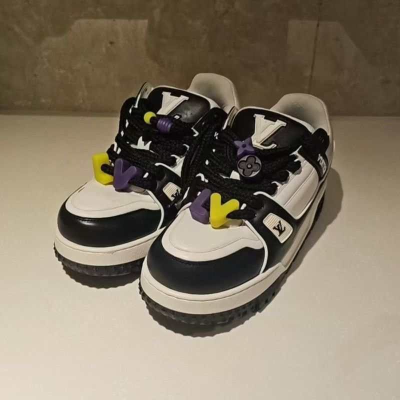 Louis Vuitton Louis Vuitton Trainer Maxi Low-Top Sneakers 0079 Size US 8.5 / EU 41-42 - 1 Thumbnail