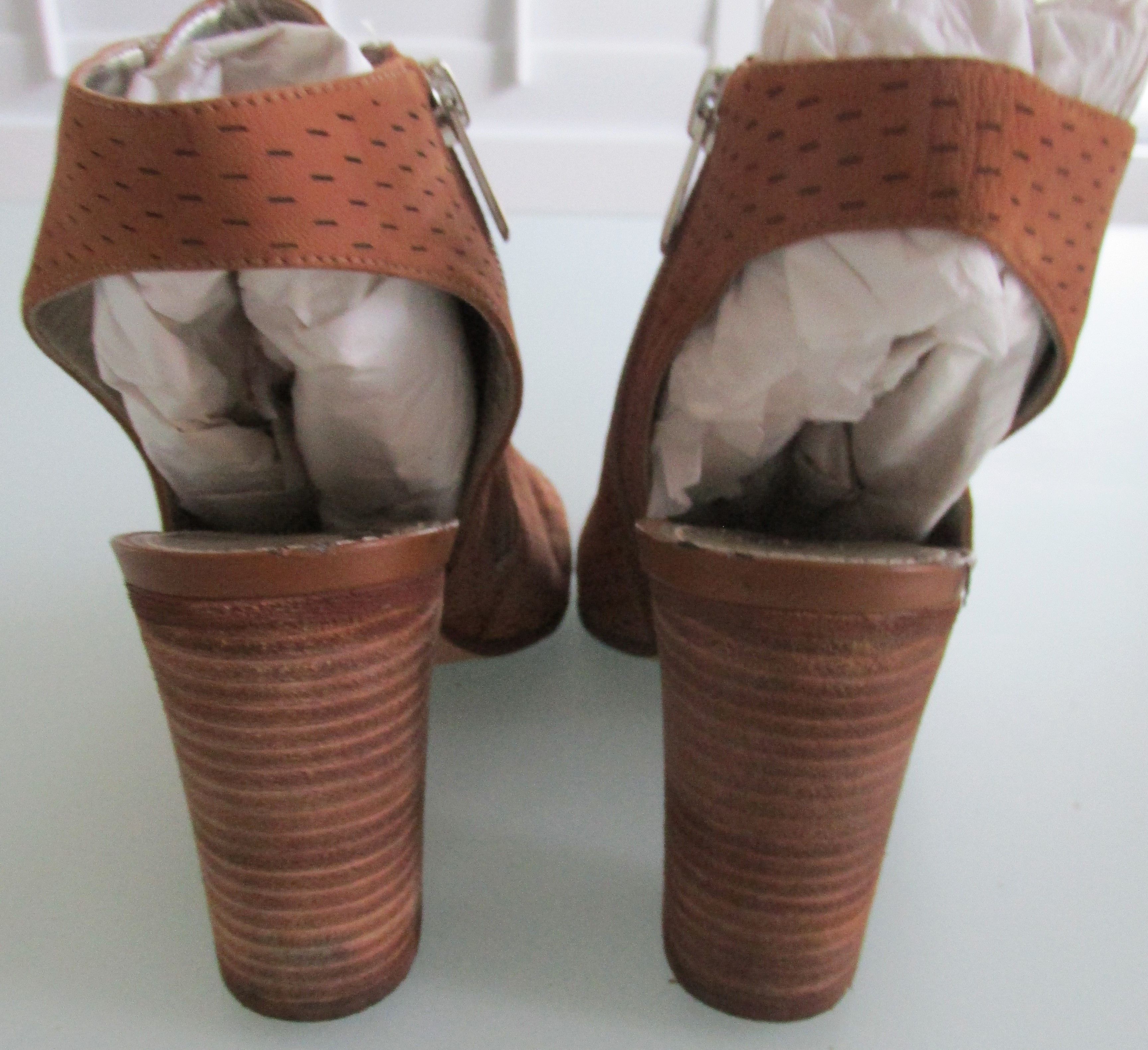 Sam Edelman Sam Edelman "Ennette" Suede Lace Up Heels Size 8M Size US 8 / IT 38 - 5 Thumbnail