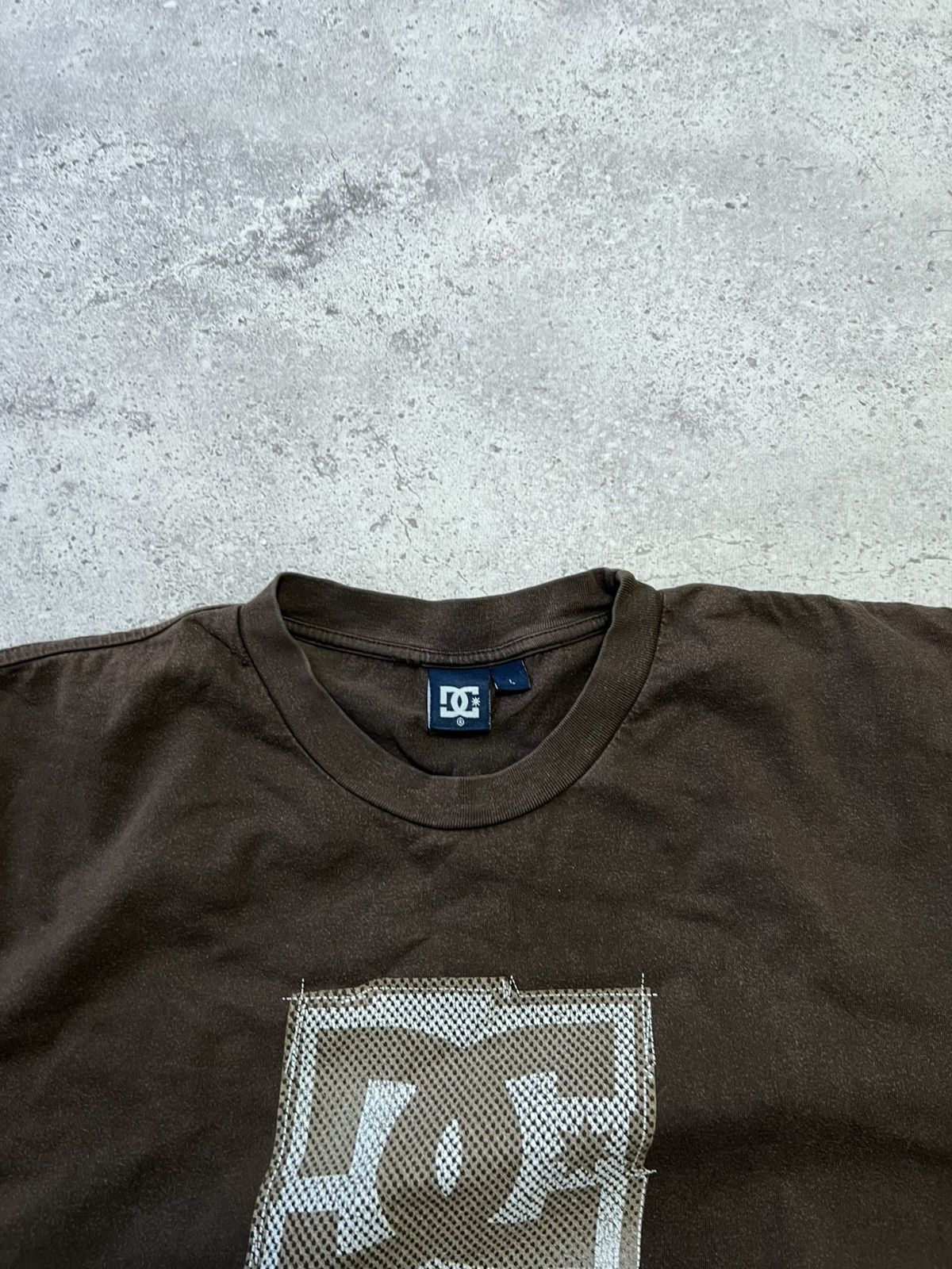 DC Vintage 00s DC Shoes Brown Tee Size US M / EU 48-50 / 2 - 5 Thumbnail