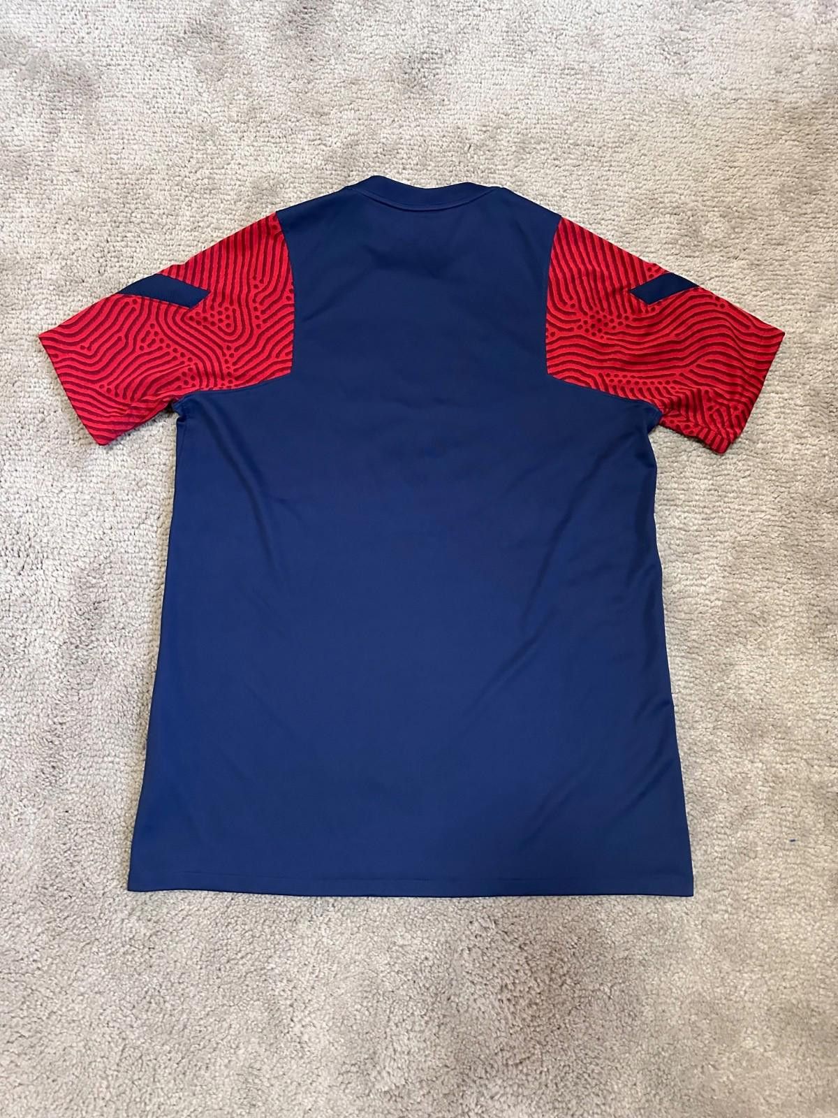 Nike Paris Saint Germain PSG Nike Training Football Soccer Jersey Size US L / EU 52-54 / 3 - 7 Thumbnail