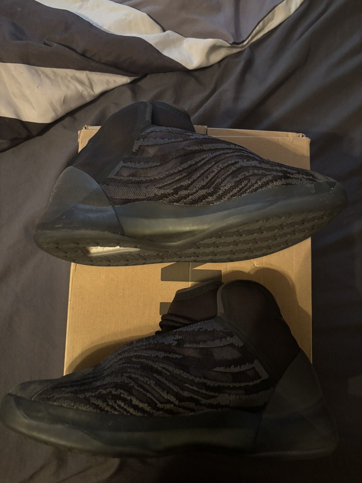 Yeezy yeezy QNTM Size US 12 / EU 45 - 3 Thumbnail