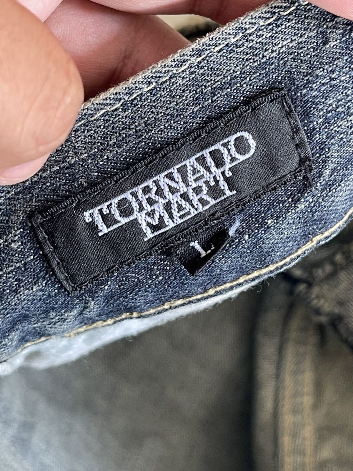 Tornado Mart Tornado Mart Python Detailed Distressed Flared Jeans Size US 35 - 17 Thumbnail