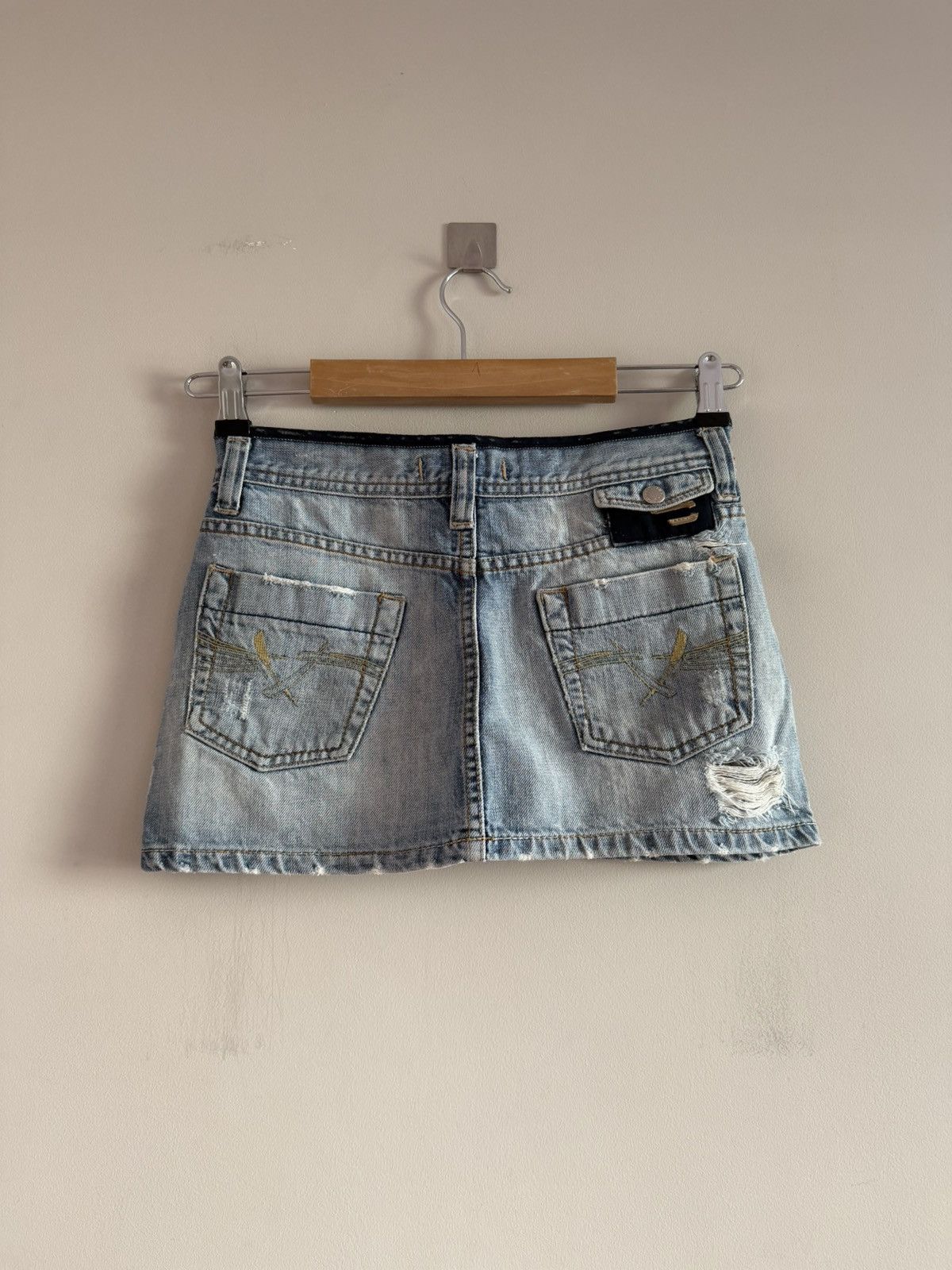 Diesel Diesel Low Rise Distressed Denim Mini Skirt Size 26" / US 2 / IT 38 - 2 Thumbnail