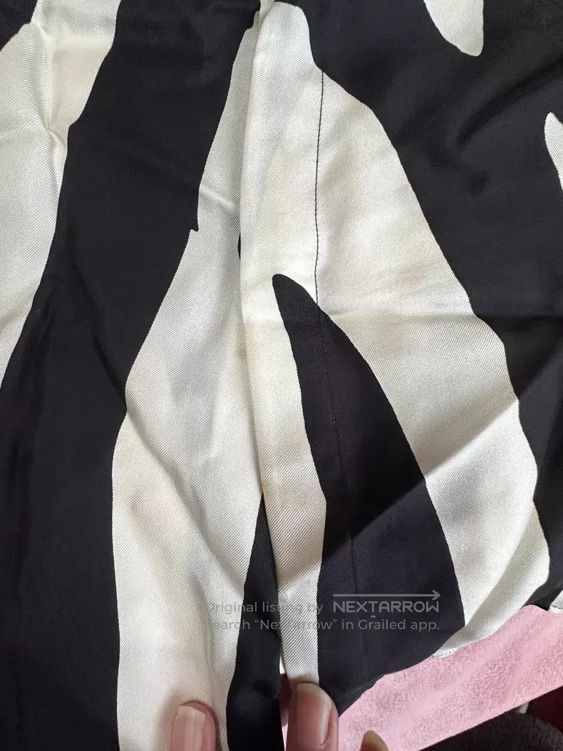 Versace Versace Mulberry silk zebra pattern long-sleeved shirt Size US M / EU 48-50 / 2 - 7 Thumbnail