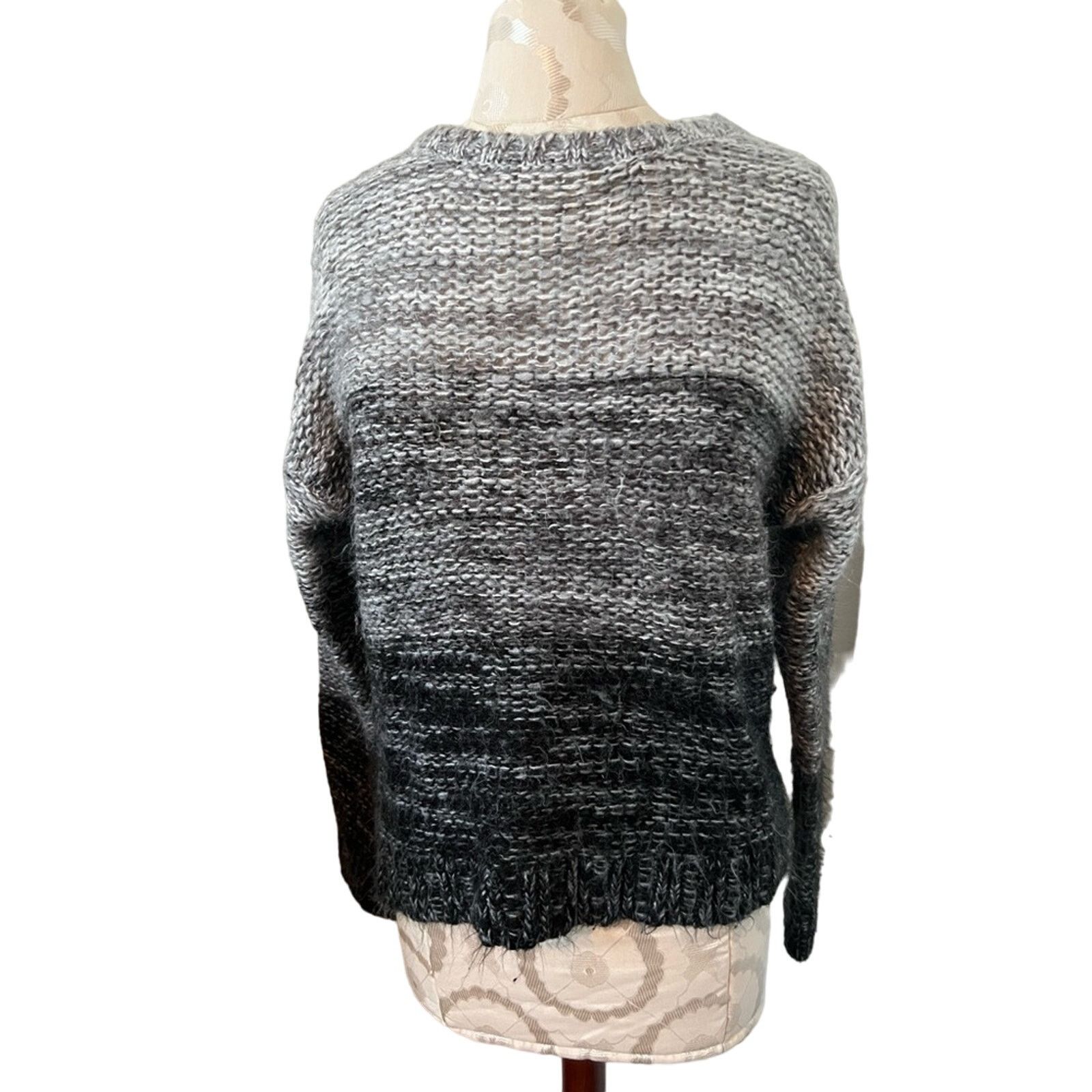 Forever 21 Forever 21 Scoop Neck Knit Sweater Medium Size M / US 6-8 / IT 42-44 - 1 Thumbnail
