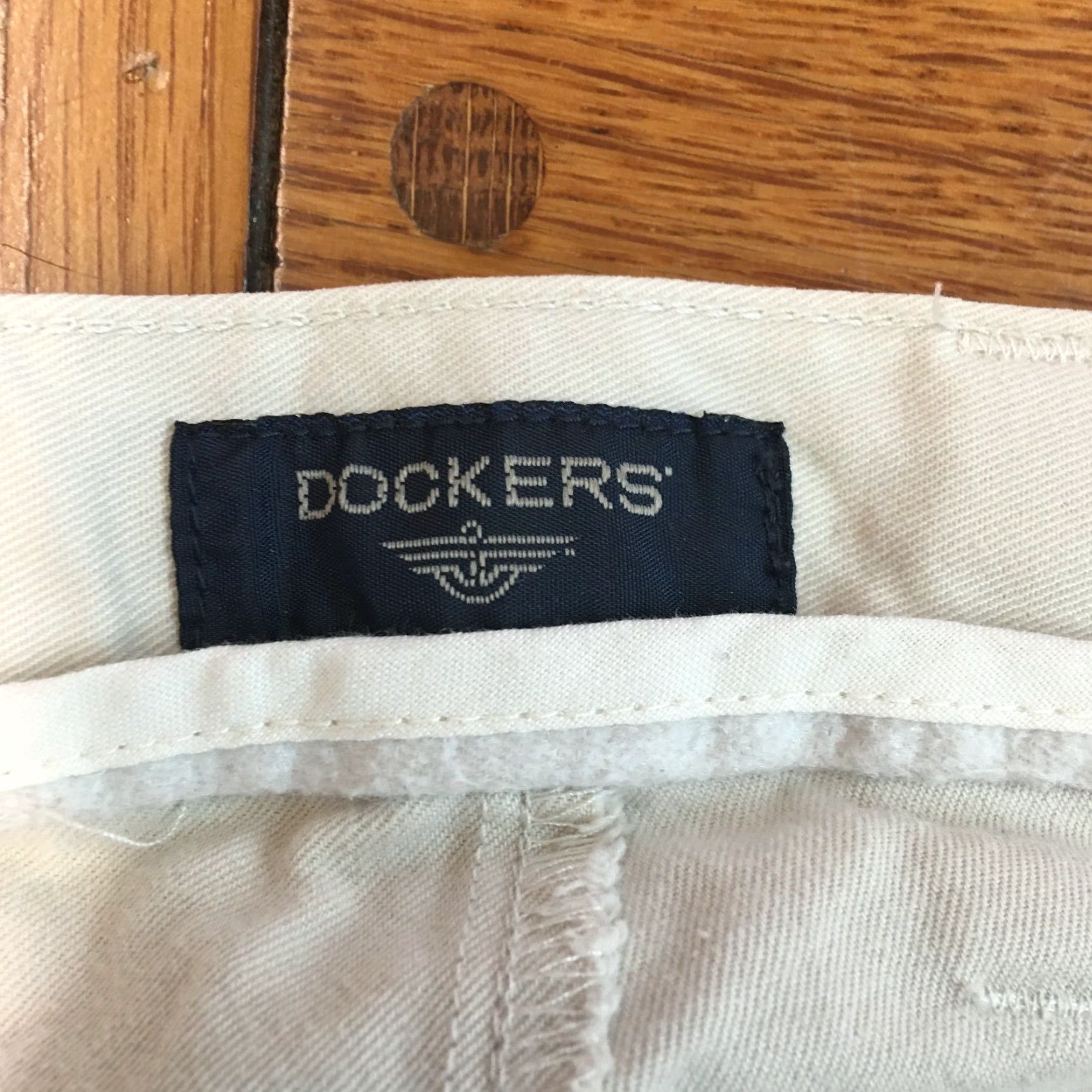 Dockers Dockers Mens Shorts Flat Front Straight Regular Fit Casual Gray Chinos Size 42 Size US 42 / EU 58 - 6 Thumbnail