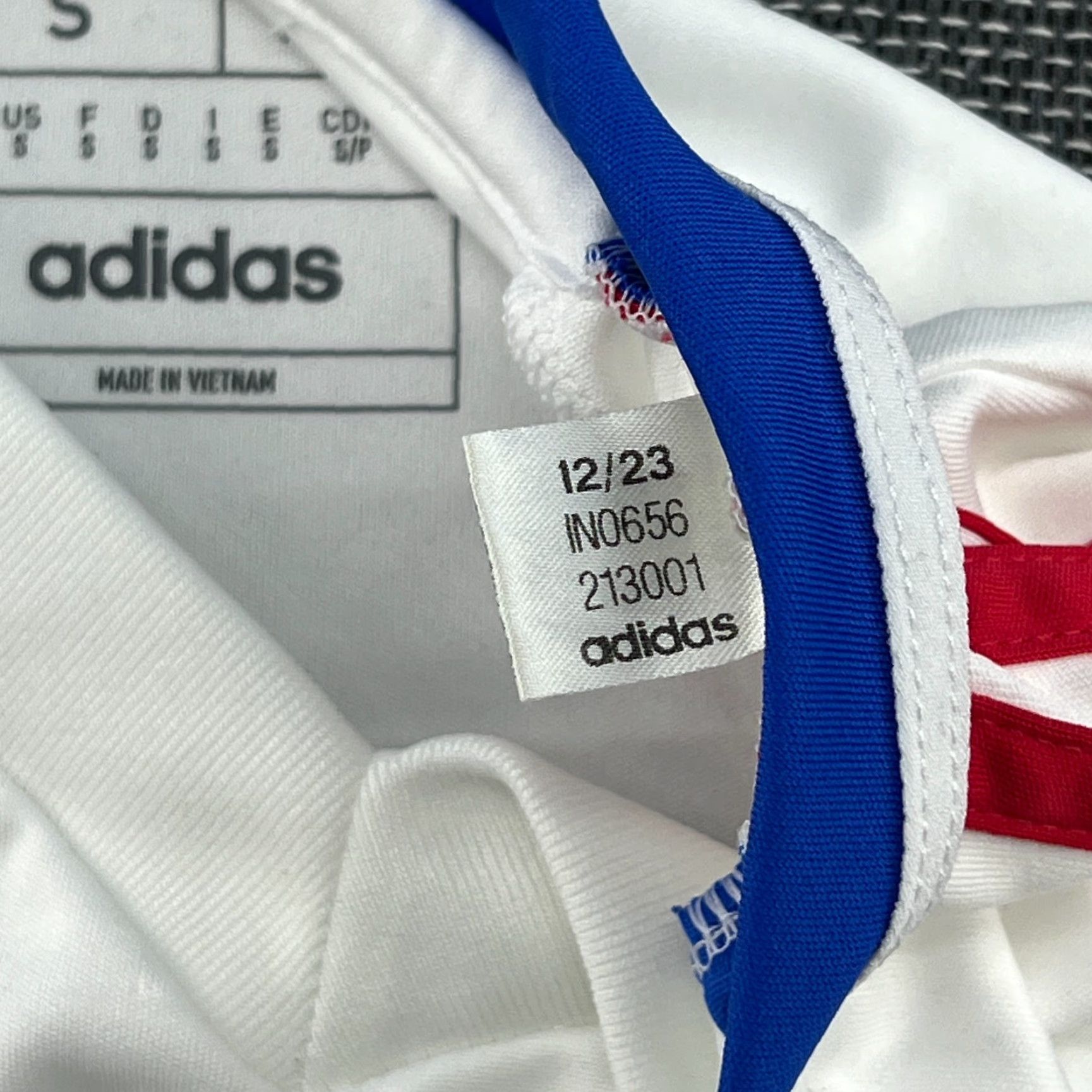 Adidas adidas Italy 2024 2025 Away Football Jersey Mens Small Shirt Size US S / EU 44-46 / 1 - 6 Thumbnail