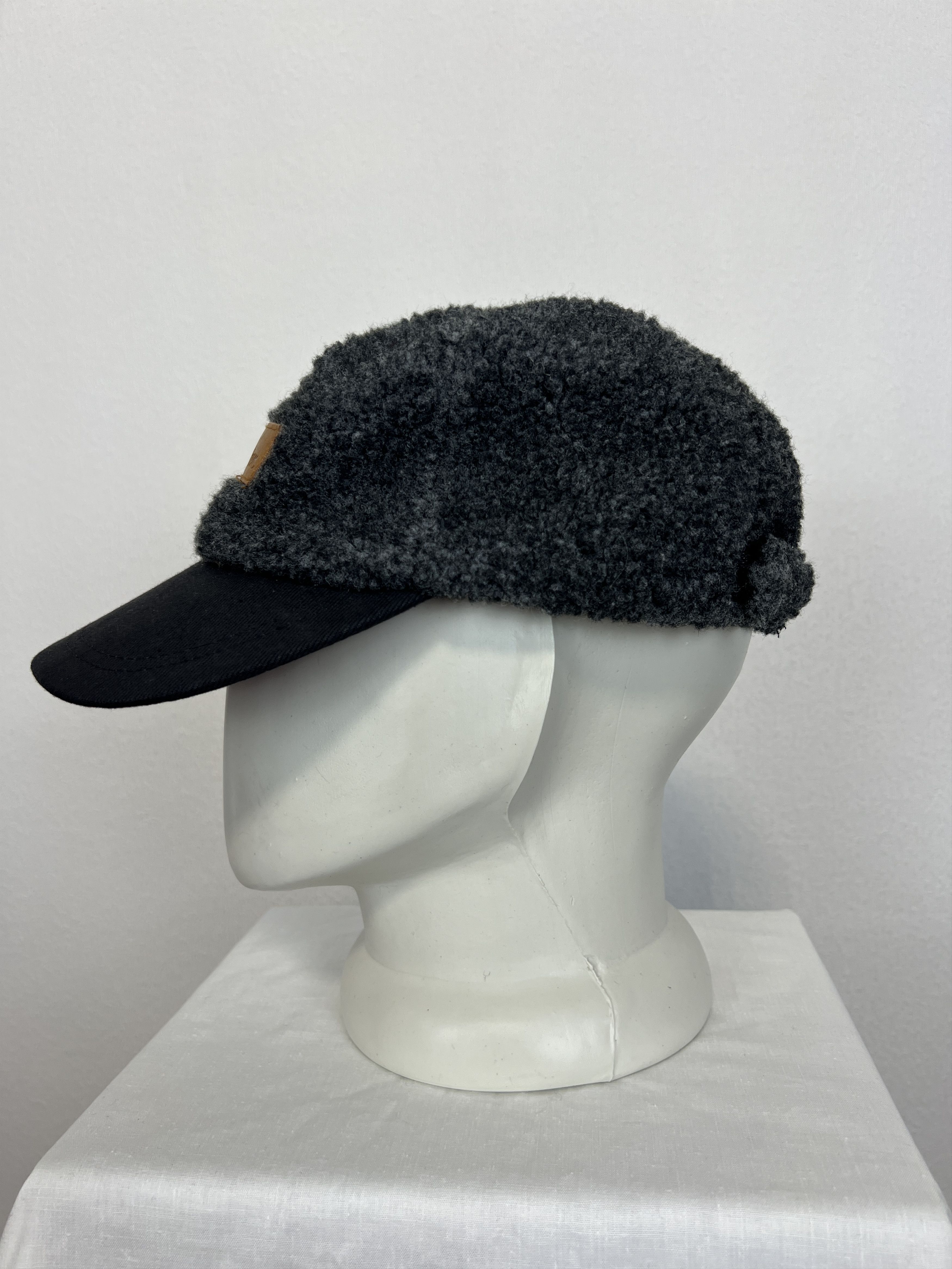 Fjallraven Hat Bommul Cap Rare Winter Warm Snapback Hype Adult Size ONE SIZE - 4 Thumbnail