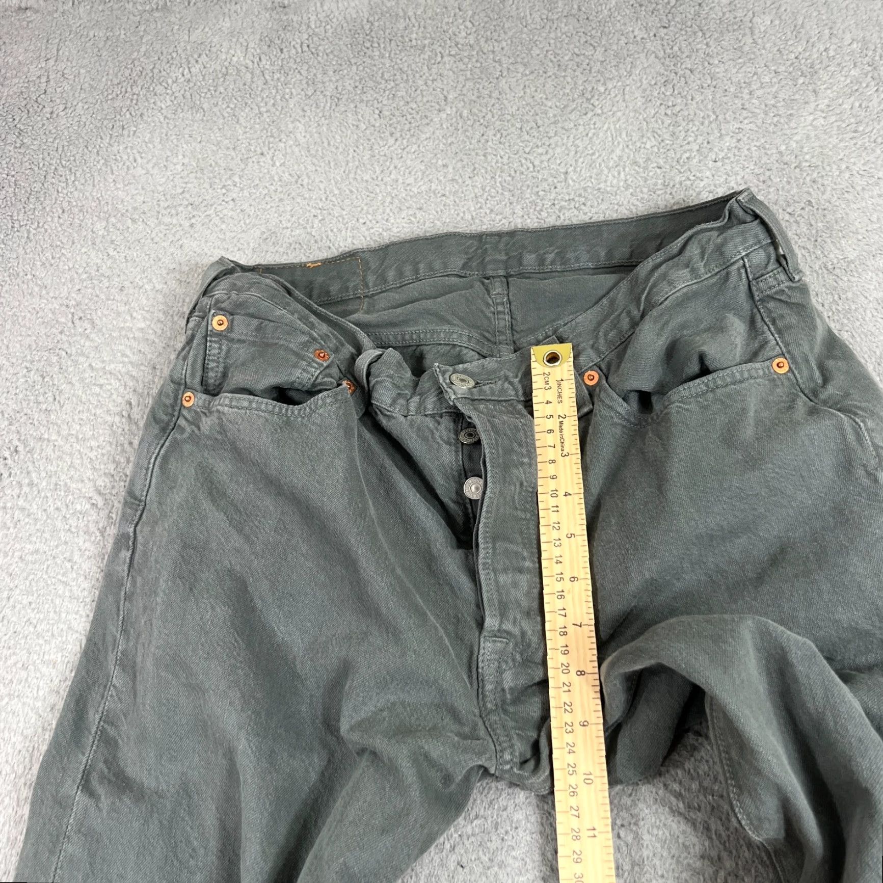 Levi's VINTAGE Levi's 501 Jeans Mens 33x34 Button Fly Dark Green Straight Fit Size US 33 - 4 Thumbnail