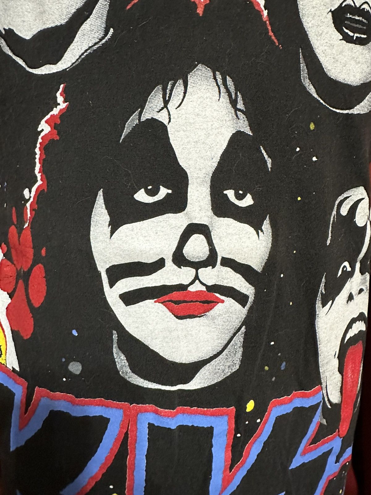 Band Tees × KISS × Vintage Vintage KISS Tshirt 90’s All Over Print Chikara Grail Size US L / EU 52-54 / 3 - 4 Thumbnail