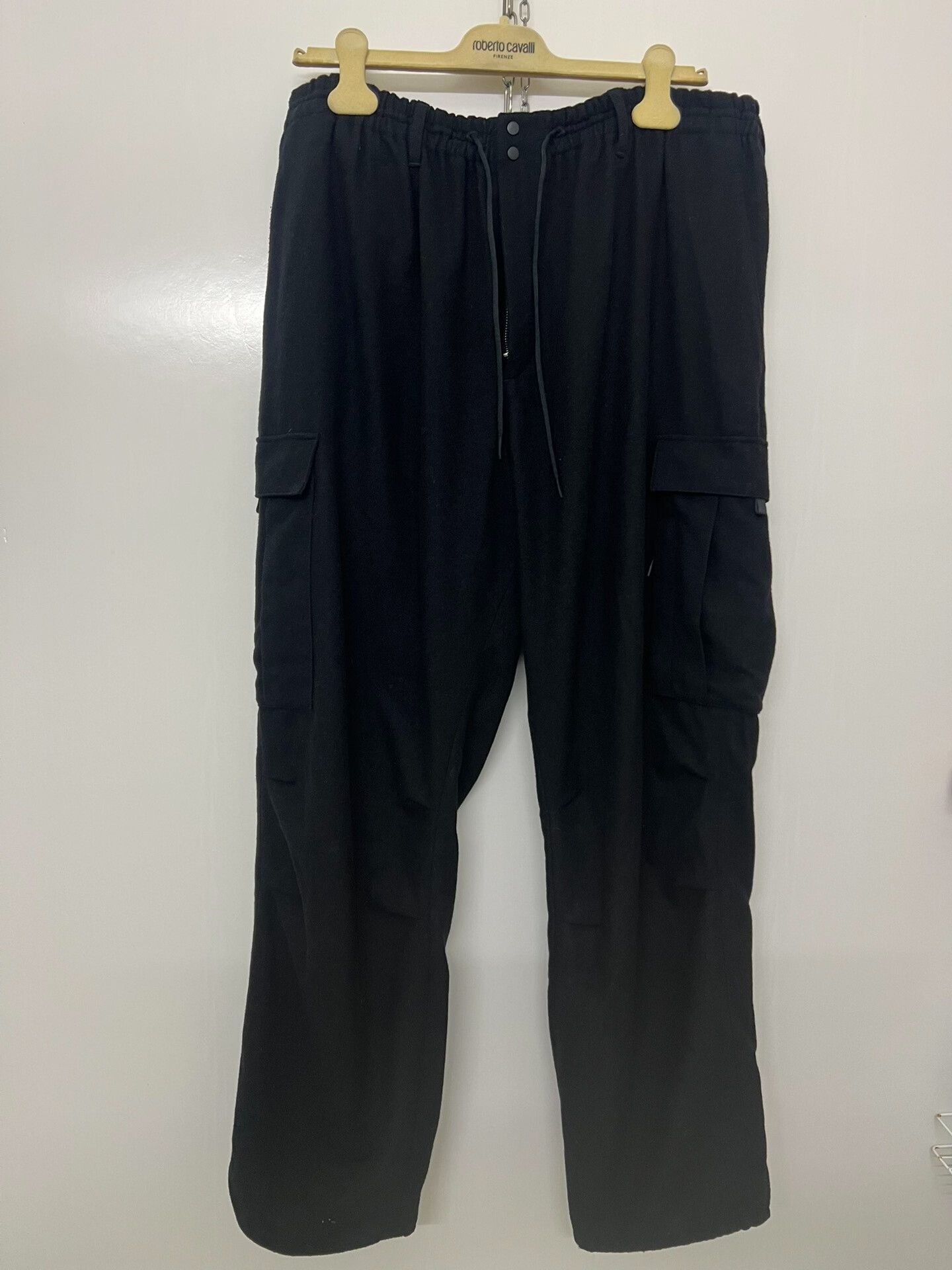 Y-3 Y-3 Men's Multi-pocket Cargo Tech Pants Size US 28 / EU 44 - 1 Thumbnail