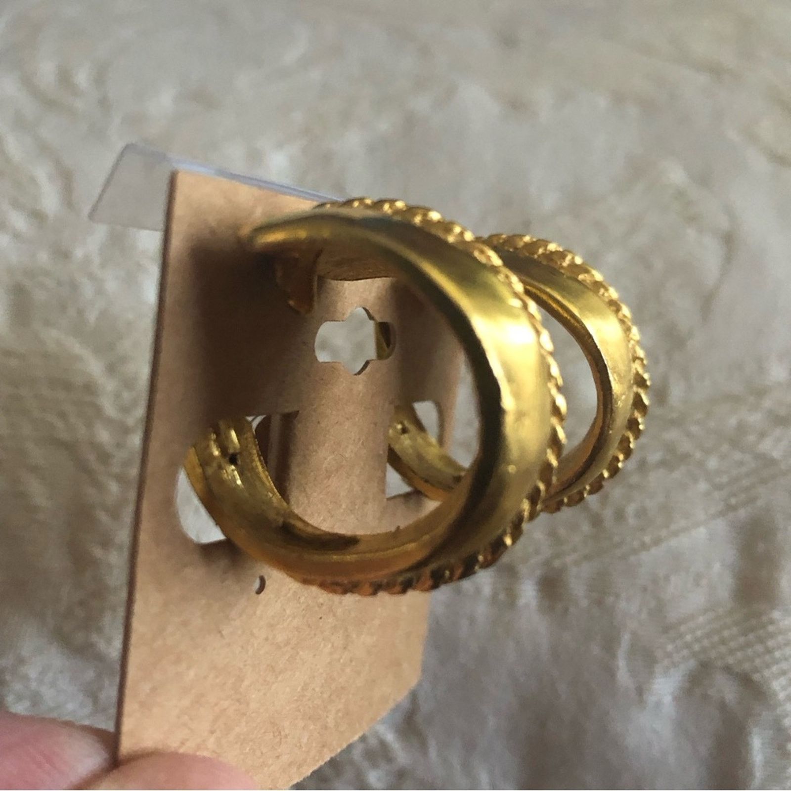 Kenneth Jay Lane Vintage 70s-80s Kenneth Jay Lane matte gold clip on earrings Size ONE SIZE - 3 Thumbnail