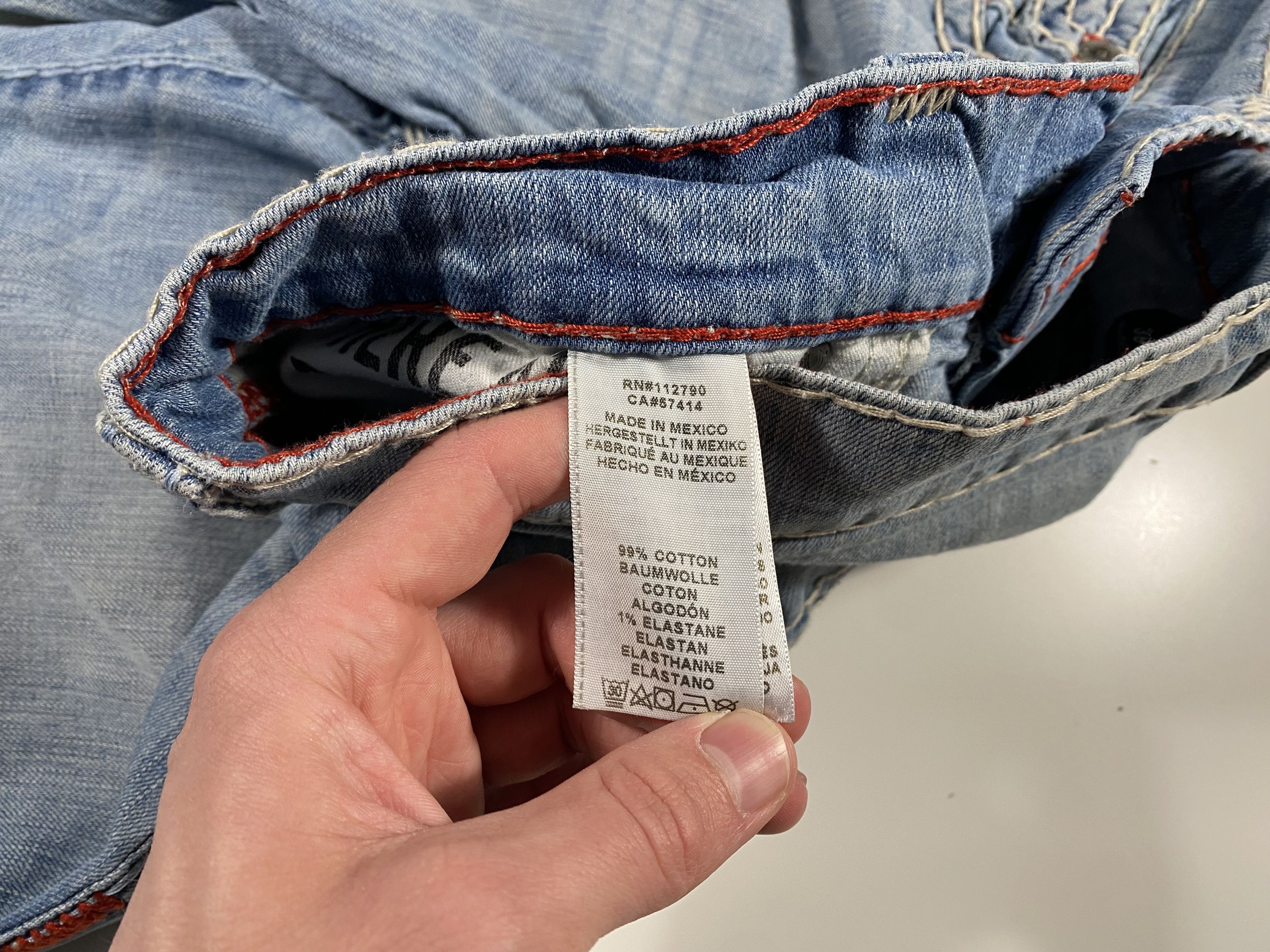 True Religion True Religion Ricky w/ Flaps Red Stitch Relaxed Jeans 38x32 Size US 38 / EU 54 - 9 Thumbnail