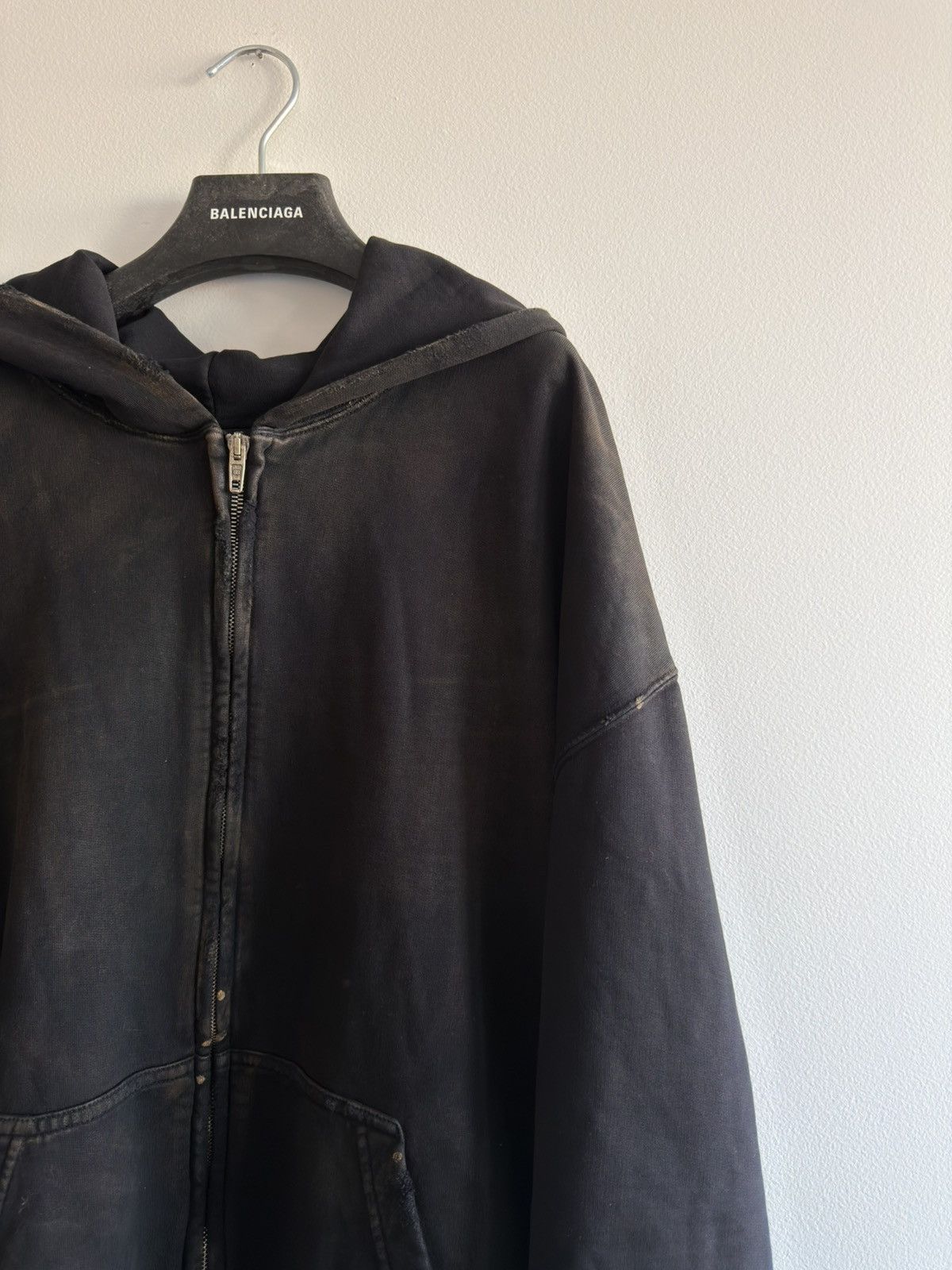 Balenciaga *RARE* BALENCIAGA DEMNA MUD SHOW RUNWAY DYED HOODIE BELLA Size US M / EU 48-50 / 2 - 6 Thumbnail