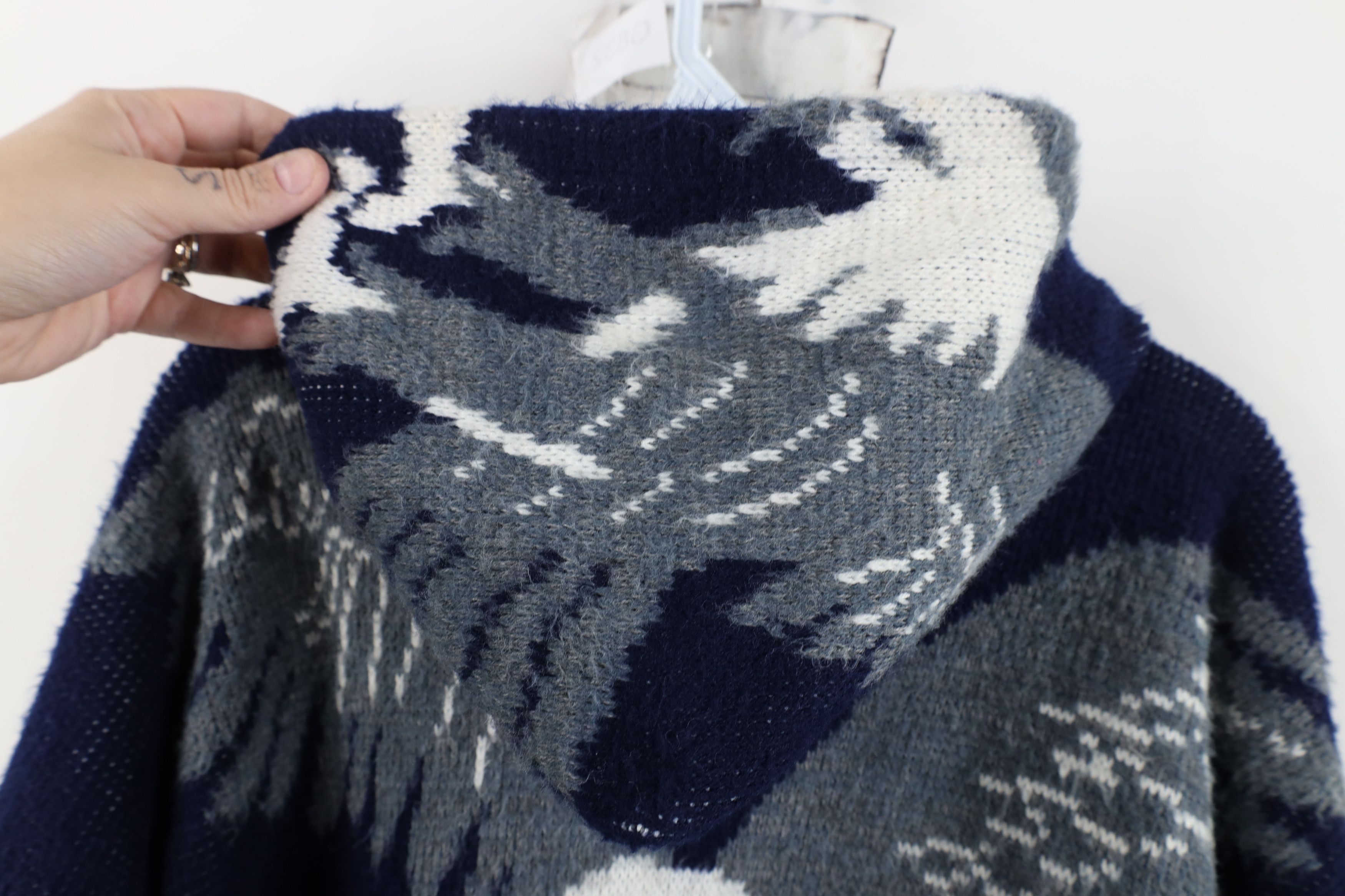 Vintage Vintage 90s Streetwear Eagle All Over Print Hoodie Jacket Size US L / EU 52-54 / 3 - 11 Thumbnail