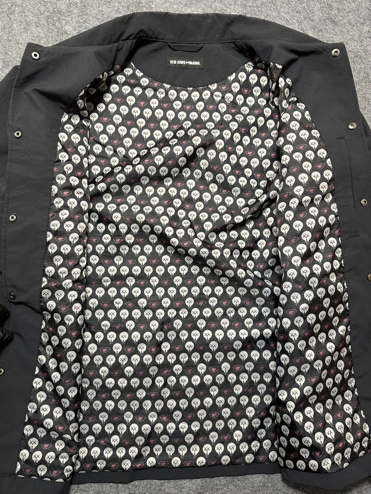 Andy Warhol × Kaws × Uniqlo Uniqlo KAWS + Warhol coach jacket featuring a yellow banana. Size US L / EU 52-54 / 3 - 11 Thumbnail