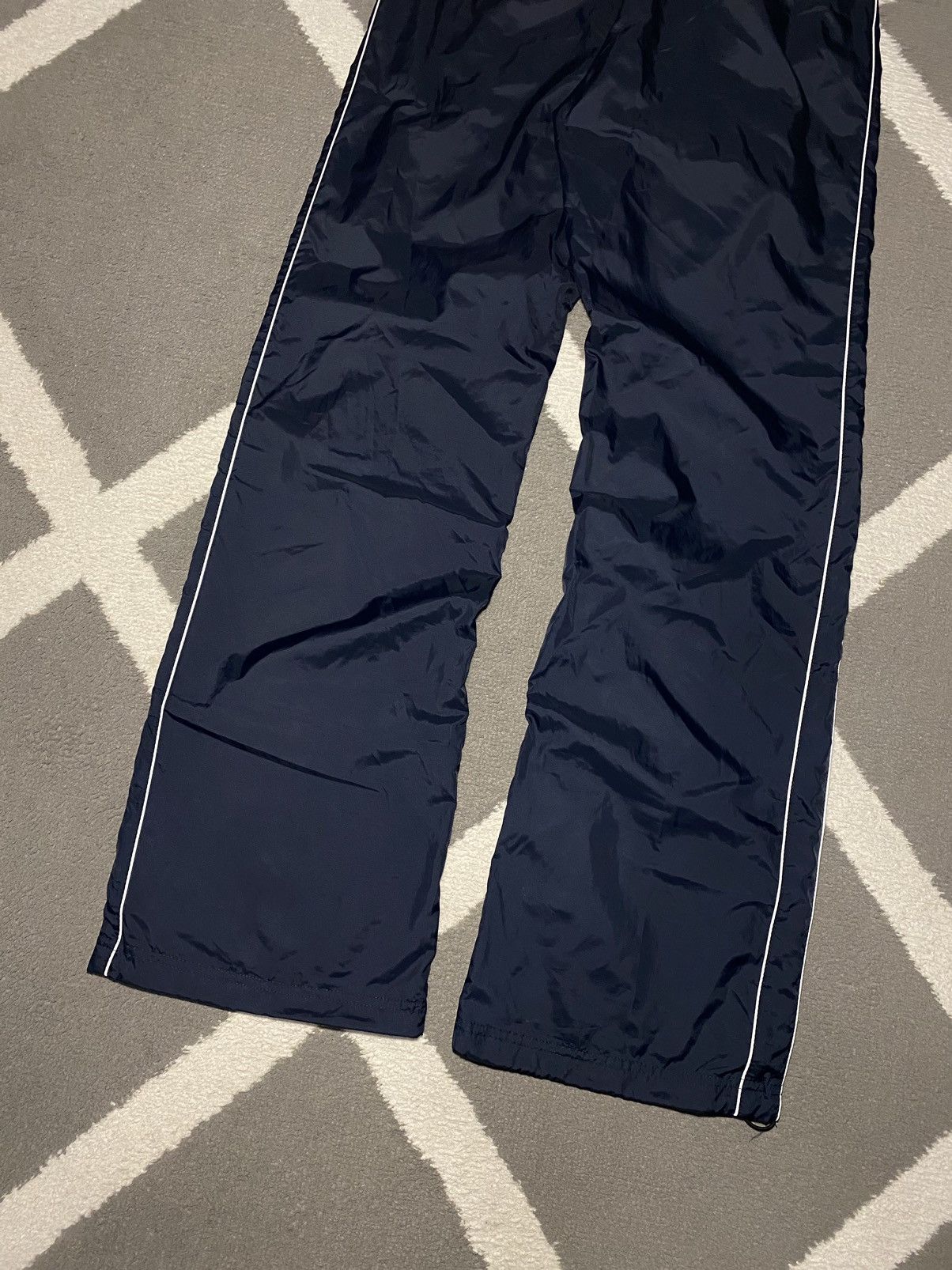 Nike Vintage 00’s Nike Swoosh women’s flared track pants Size 27" / US 4 / IT 40 - 12 Thumbnail