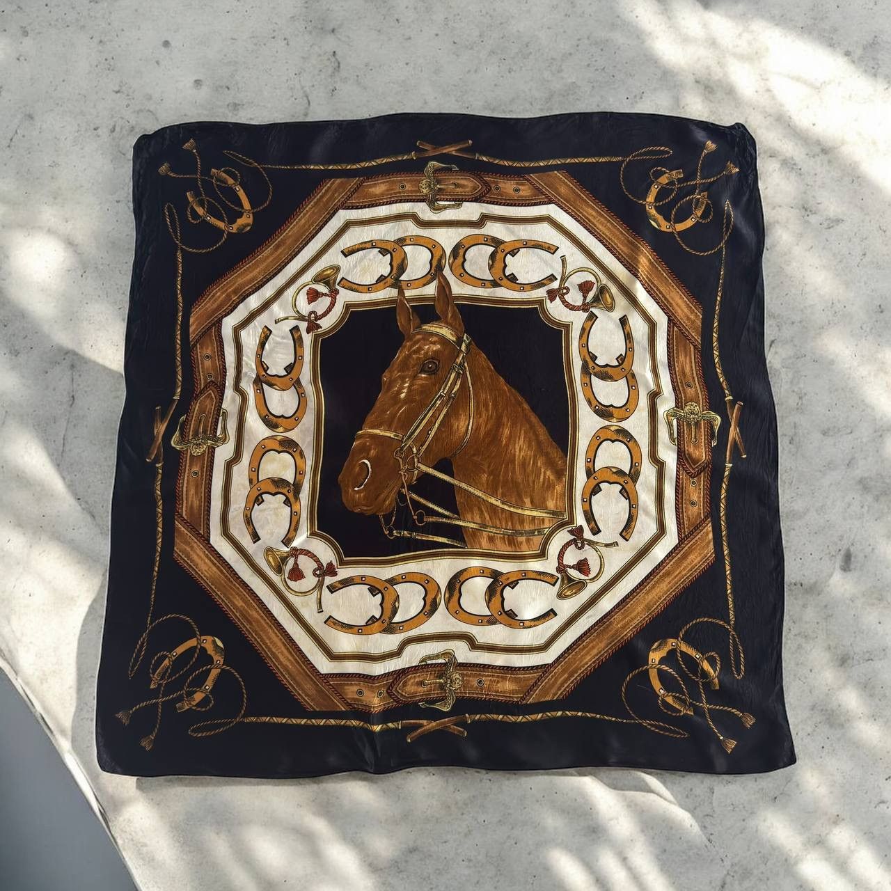 Vintage Italian Vintage Horse Head Luxury Silk Scarf (Hemes Style) Size ONE SIZE - 1 Thumbnail