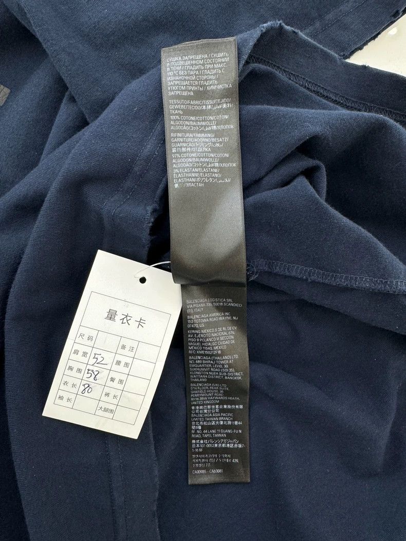 Balenciaga Balenciaga Balenciaga Navy Blue Destroyed Short Sleeve Size US XXS / EU 40 - 8 Thumbnail