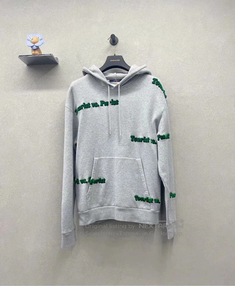 Louis Vuitton LV Gray Printed Hoodie Sweatshirt. Size US L / EU 52-54 / 3 - 2 Thumbnail