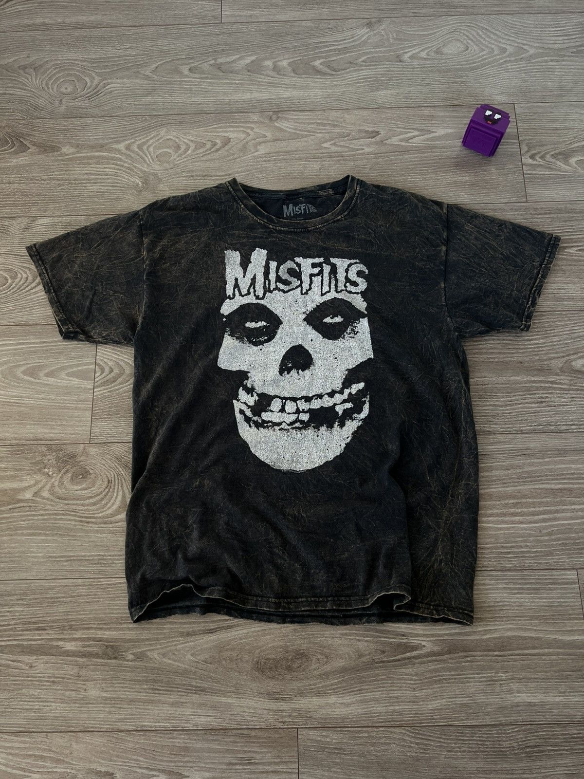 Misfits Abstract Pattern Misfits Big Logo Vintage Merch Tee Size US L / EU 52-54 / 3 - 3 Thumbnail