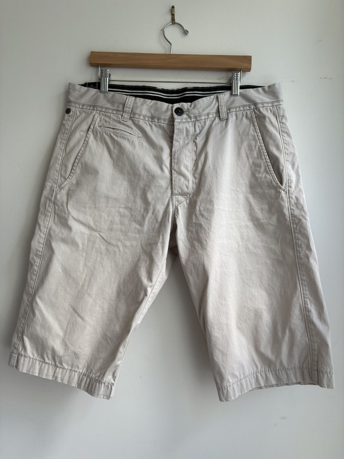 Stone Island Stone Island Shorts Size US 34 / EU 50 - 2 Thumbnail
