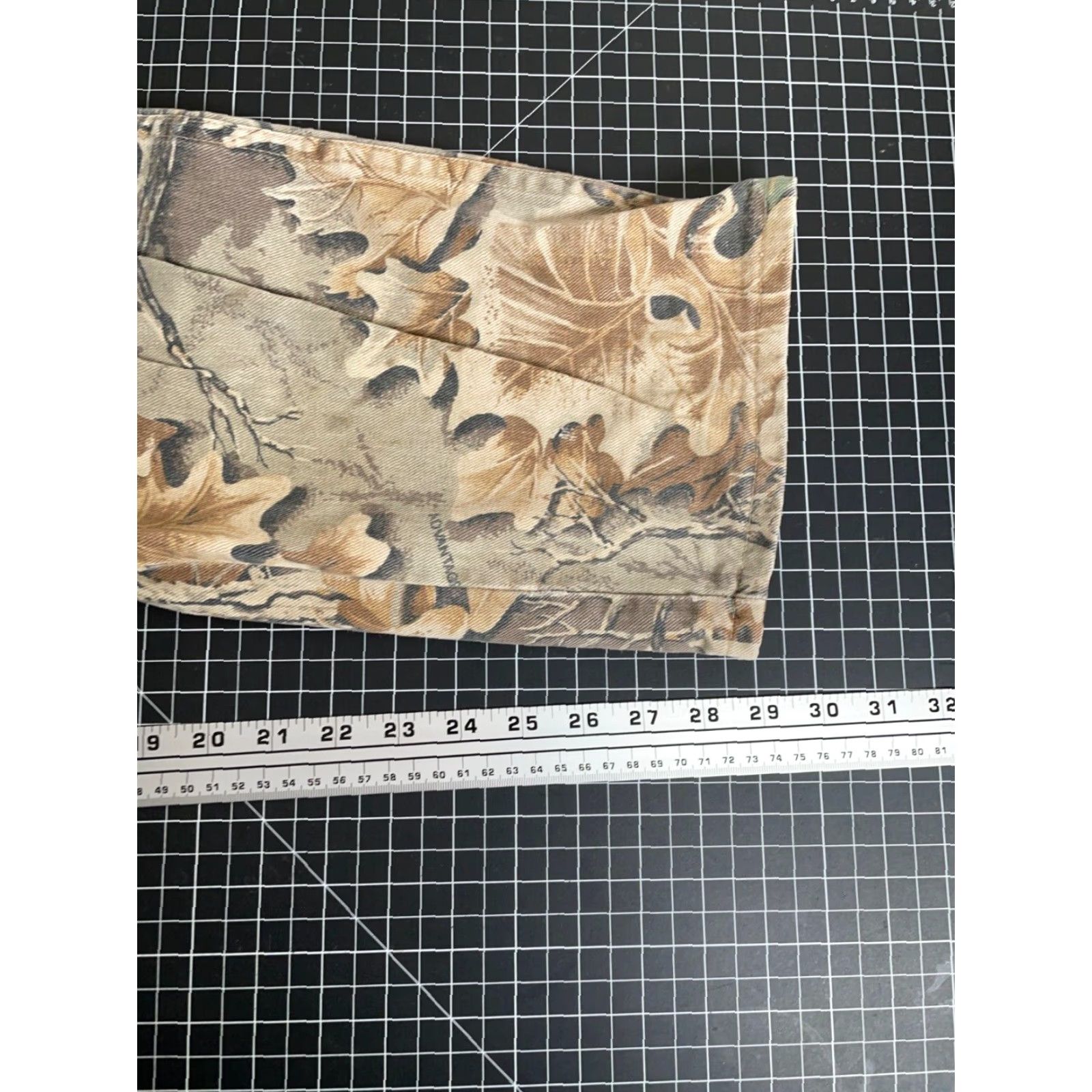 Wrangler VINTAGE 90s Wrangler Men's Jeans Camouflage Camo Straight Fit US Made 35x29 Size US 35 - 6 Thumbnail