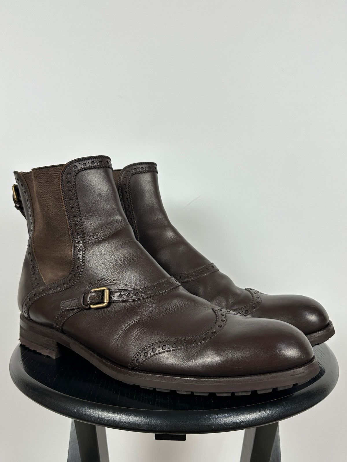 Louis Vuitton Louis Vuitton Brown Leather Chelsea Wingtip Brogue Boots Size US 12 / EU 45 - 8 Thumbnail