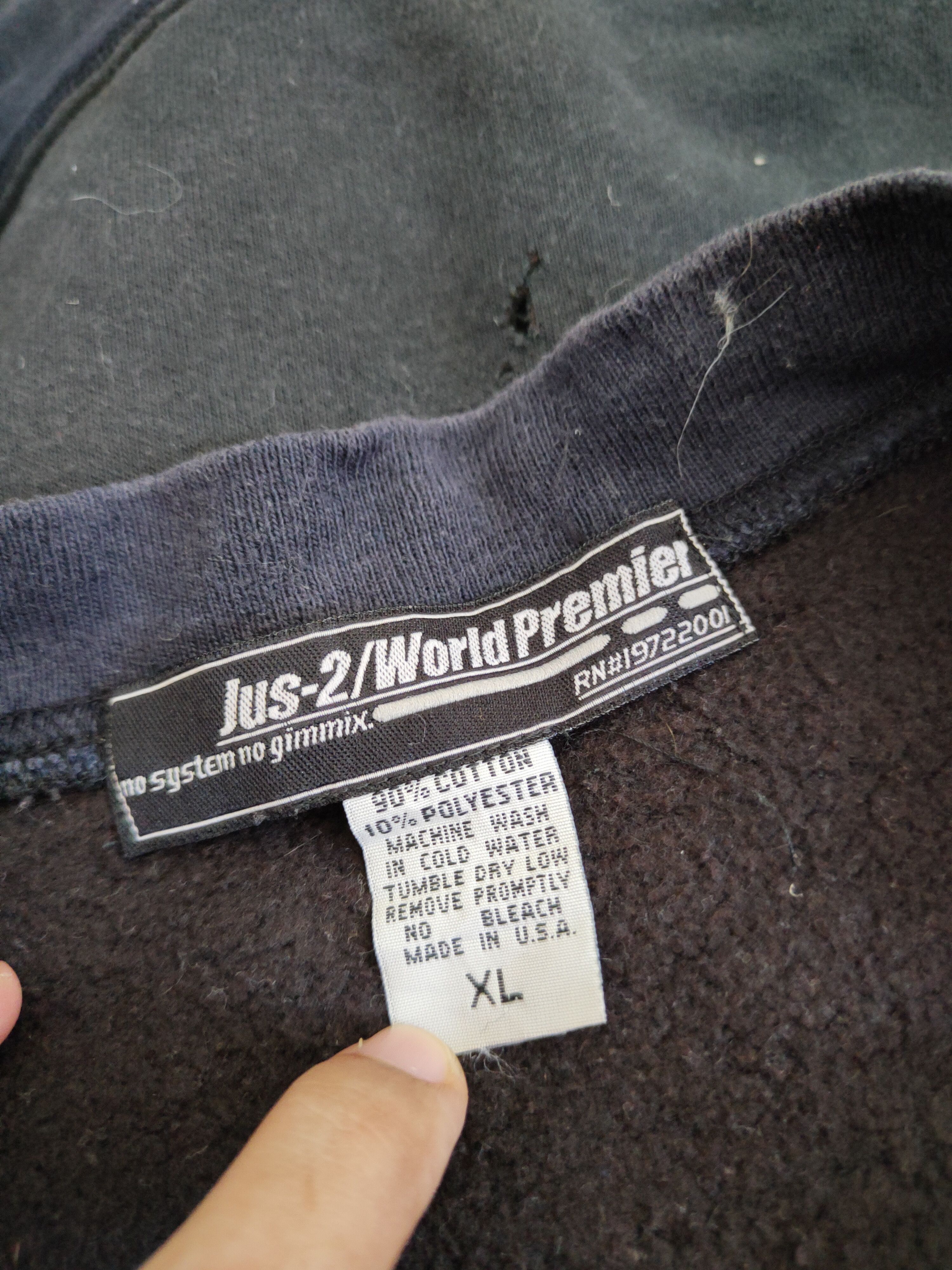 Vintage DL Jus-2/World Premier war ripped vintage Sweatshirts #S2135 Size US XL / EU 56 / 4 - 18 Thumbnail