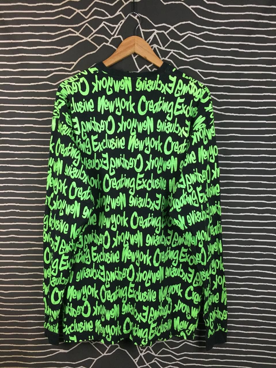 Vintage Creating Exclusive NYC All Over Print Long Sleeve Tee Size US XXL / EU 58 / 5 - 8 Thumbnail