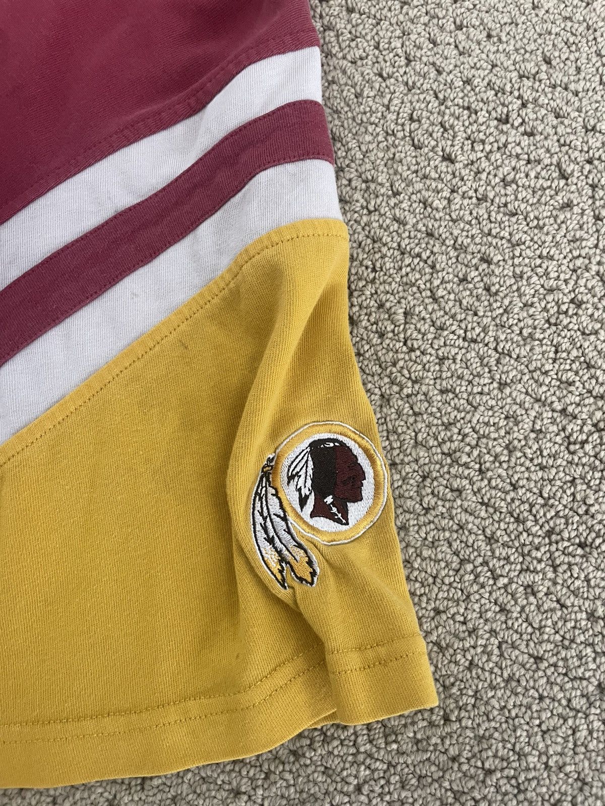 Vintage 90s Redskins Tee Size US S / EU 44-46 / 1 - 2 Thumbnail