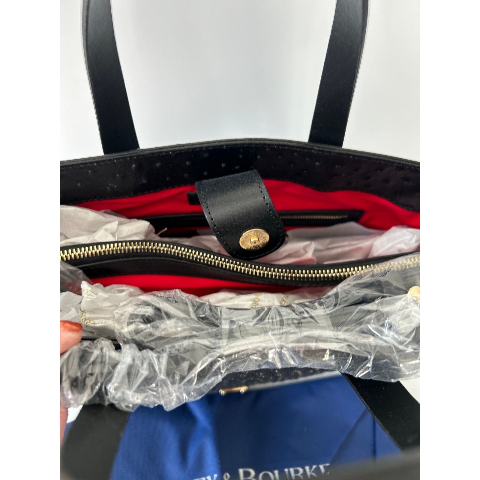Dooney & Bourke NWT Dooney Burke Black Ostrich Lillana Purse with Pouch Size ONE SIZE - 7 Thumbnail