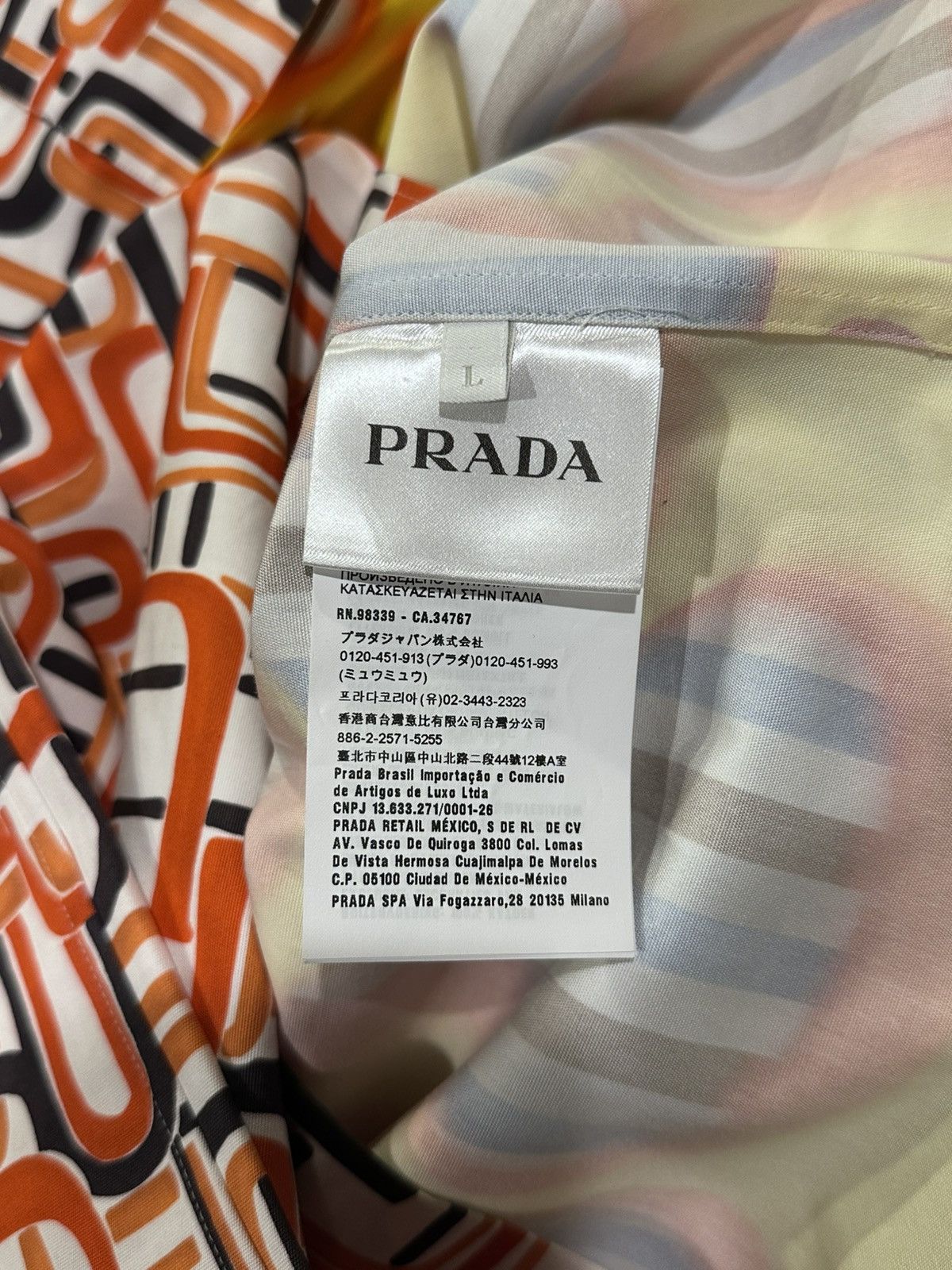 Prada Prada Double Match FW18 Flame / Striped Bowling Shirt Size US L / EU 52-54 / 3 - 14 Thumbnail