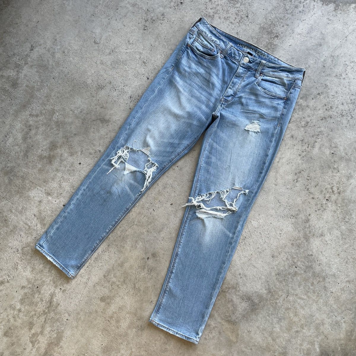 American Eagle Outfitters American Eagle Outfitters Ripped Stretch Jeans Pants Faded Size US 33 - 2 Thumbnail