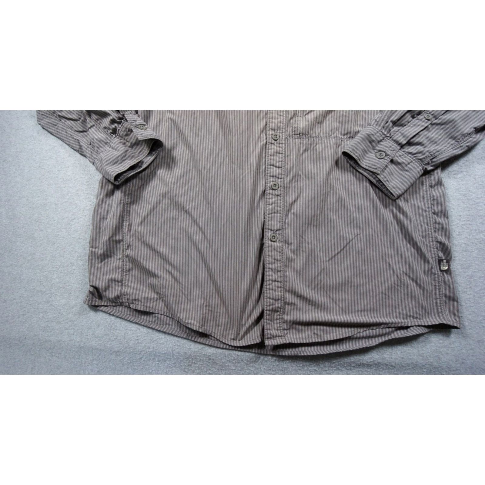 The North Face The North Face Shirt Mens XL Gray Button Down Long Sleeve Lightweight Roll Up Size US XL / EU 56 / 4 - 3 Thumbnail