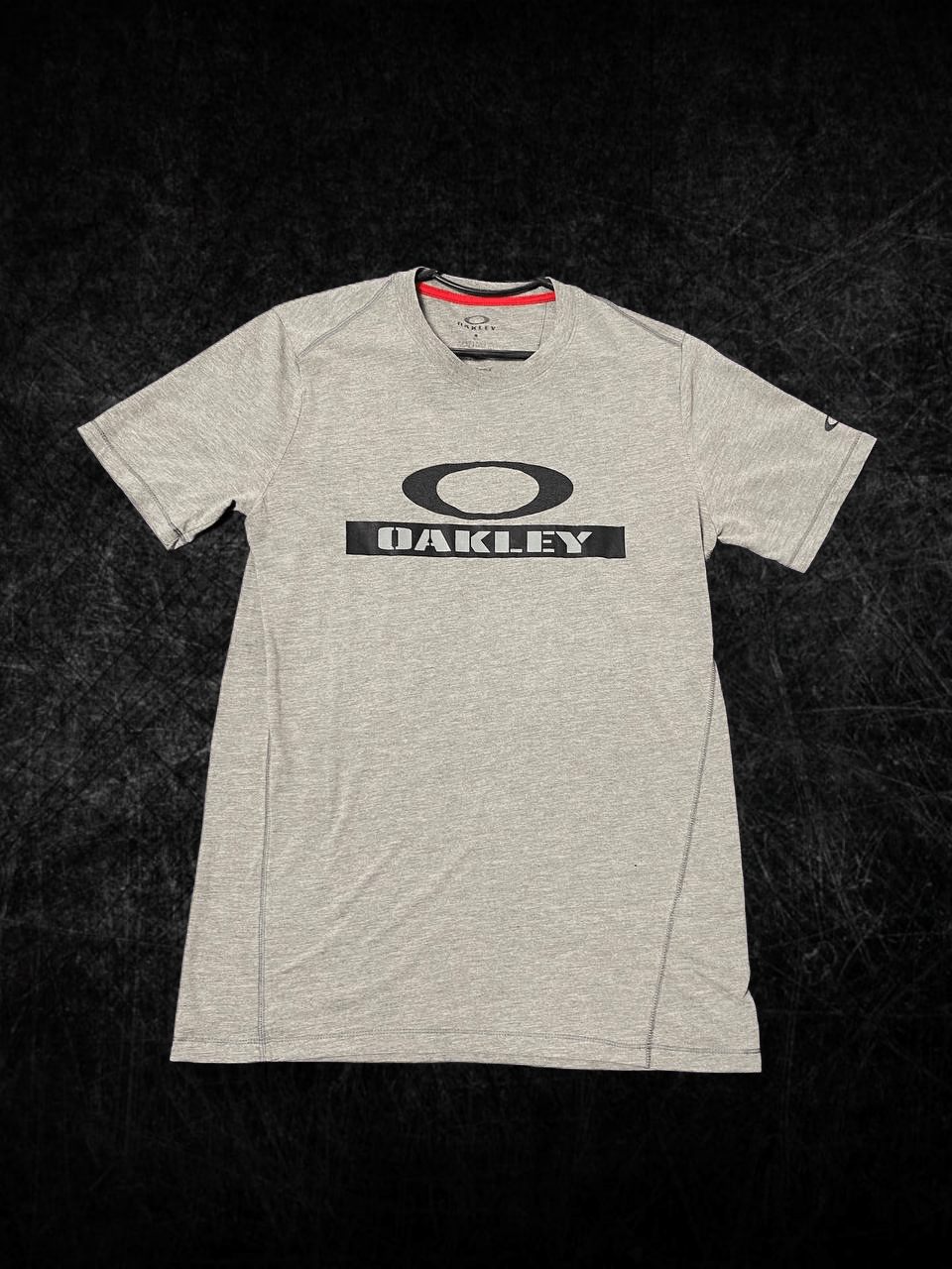 Oakley Regular Fit Y2K Big Print Oakley T-Shirt Gray Streetwear Size US S / EU 44-46 / 1 - 1 Thumbnail