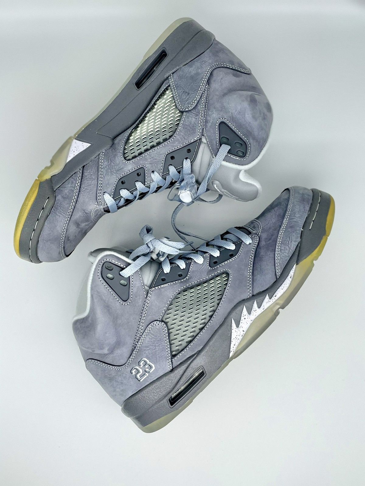 Jordan Brand Air Jordan Retro 5 Wolf Grey 2011 Size US 11 / EU 44 - 2 Thumbnail