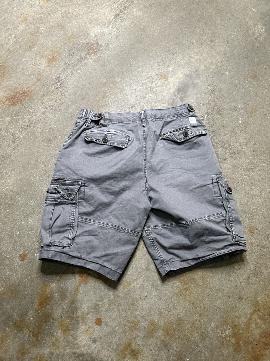 American Eagle Outfitters American Eagle cargo shorts Size US 34 / EU 50 - 2 Thumbnail